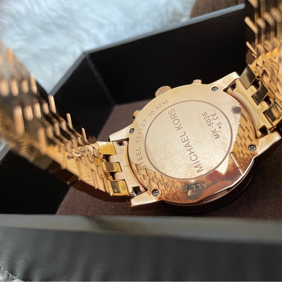 Michael Kors MK5026 Women’s Chronograph watch - Rose Gold - Picture 10 of 11